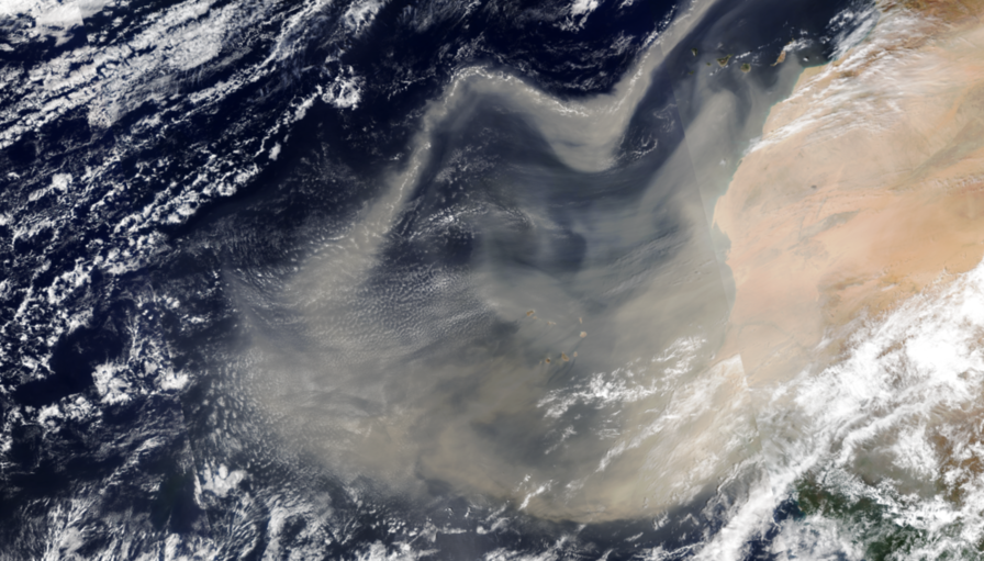 Sand blown from Sahara over the Atlantic Ocean on February 18, 2021 (NOAA-20)