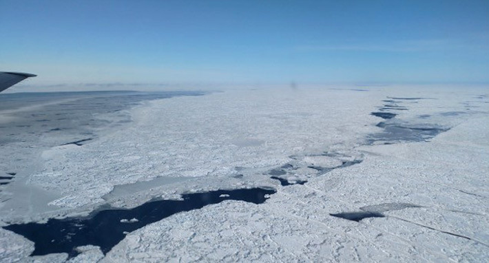 Sea ice floes in the Arctic Ocean, 20 April 2016